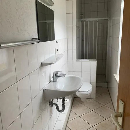 ゲストハウス Haus Sonnenwalde - Familie Ruhe 3*