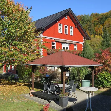 Haus Sonnenwalde - Familie Ruhe ゲストハウス 3*