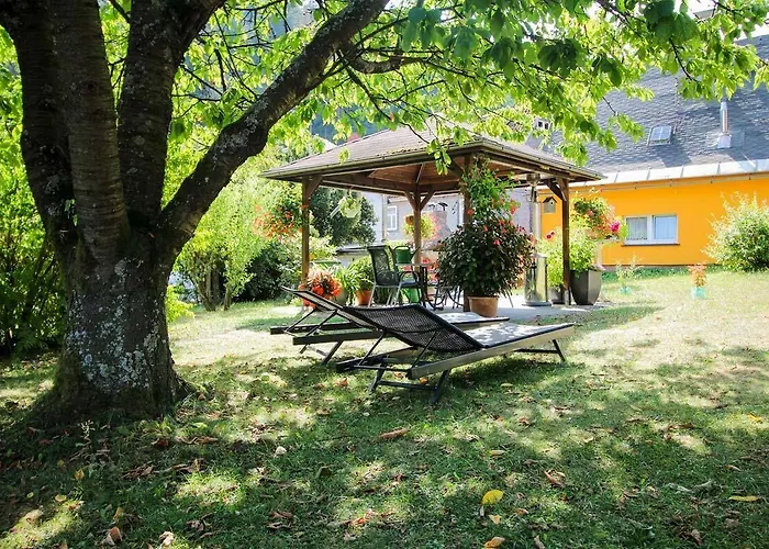 Gasthof Haus Sonnenwalde - Familie Ruhe 3*